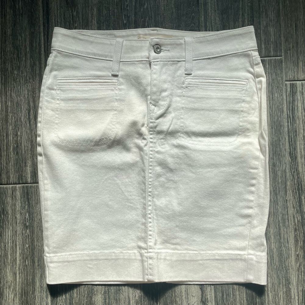 Levi’s white pencil skirt new denim Sz 4